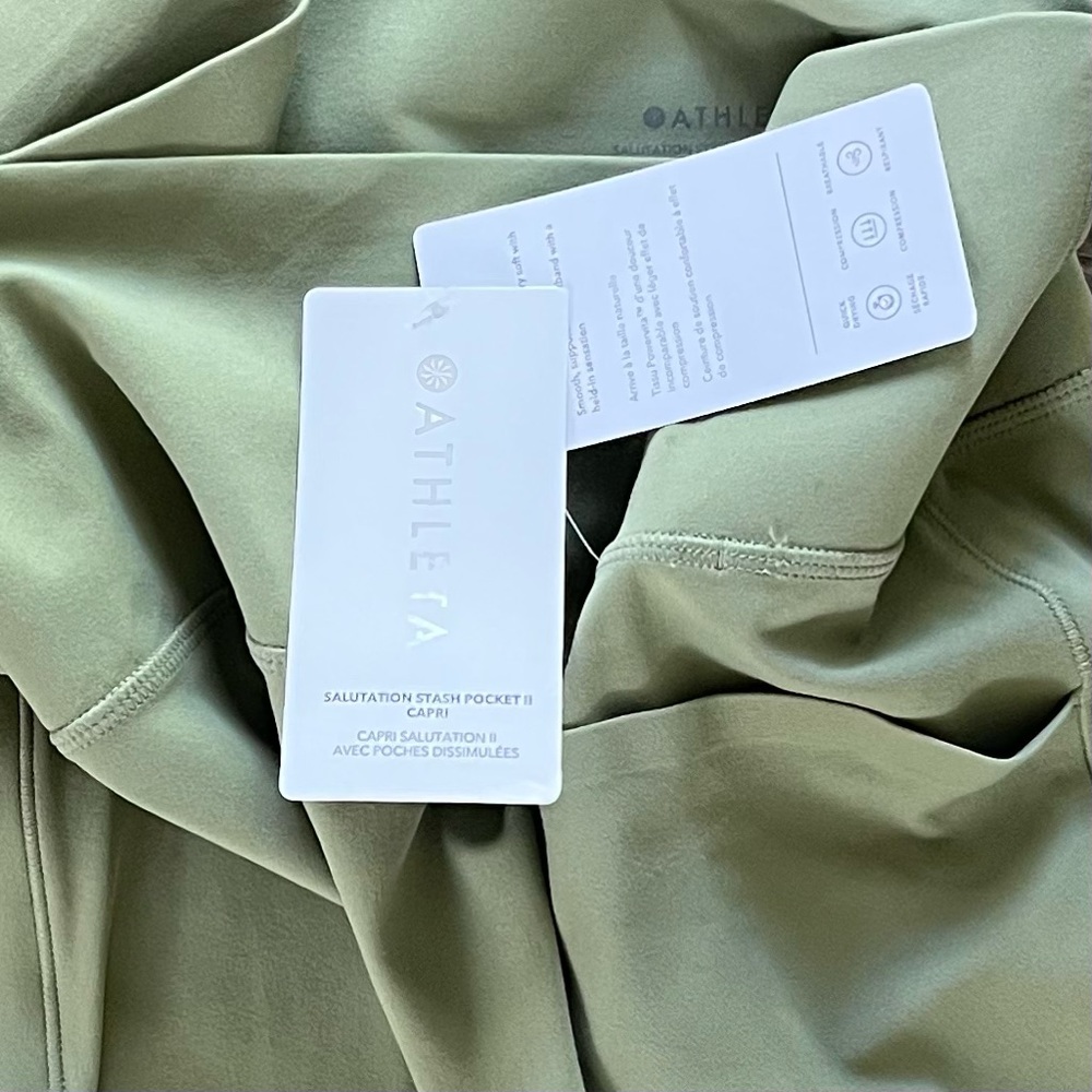 Athleta Salutation Stash Pocket II Capri Leggings XL NWT Green - Picture 7 of 10